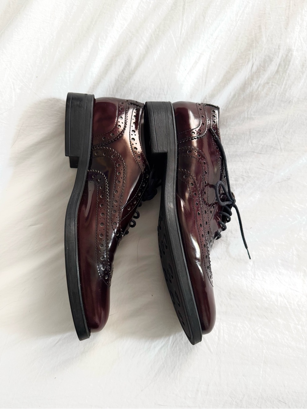 Woman’s Boemos Burgundy Brogue Oxfords Size 38/8 - Picture 4 of 9